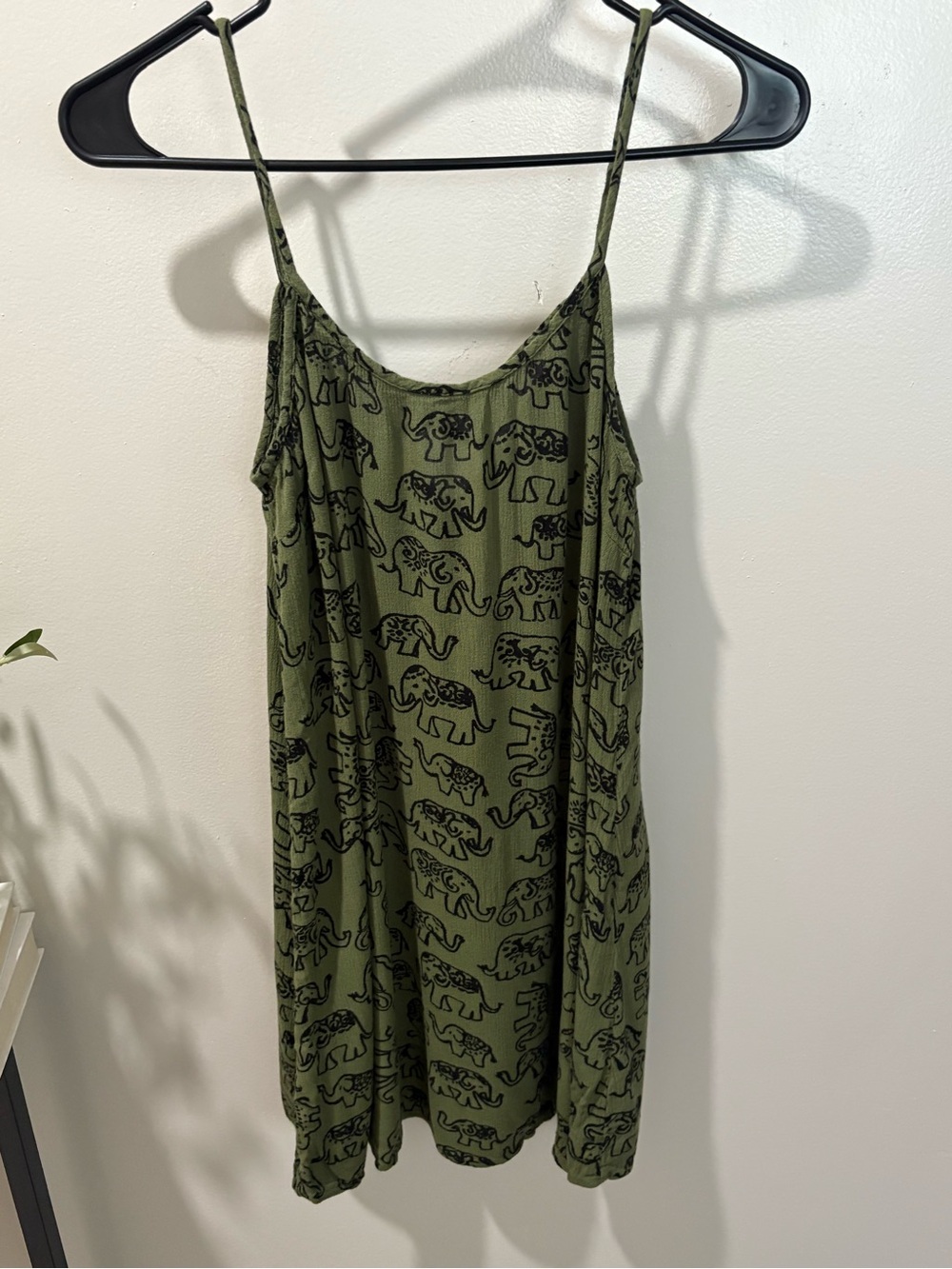 Forever 21 Olive Green Elephant Print Strappy Mini Dress Size Medium